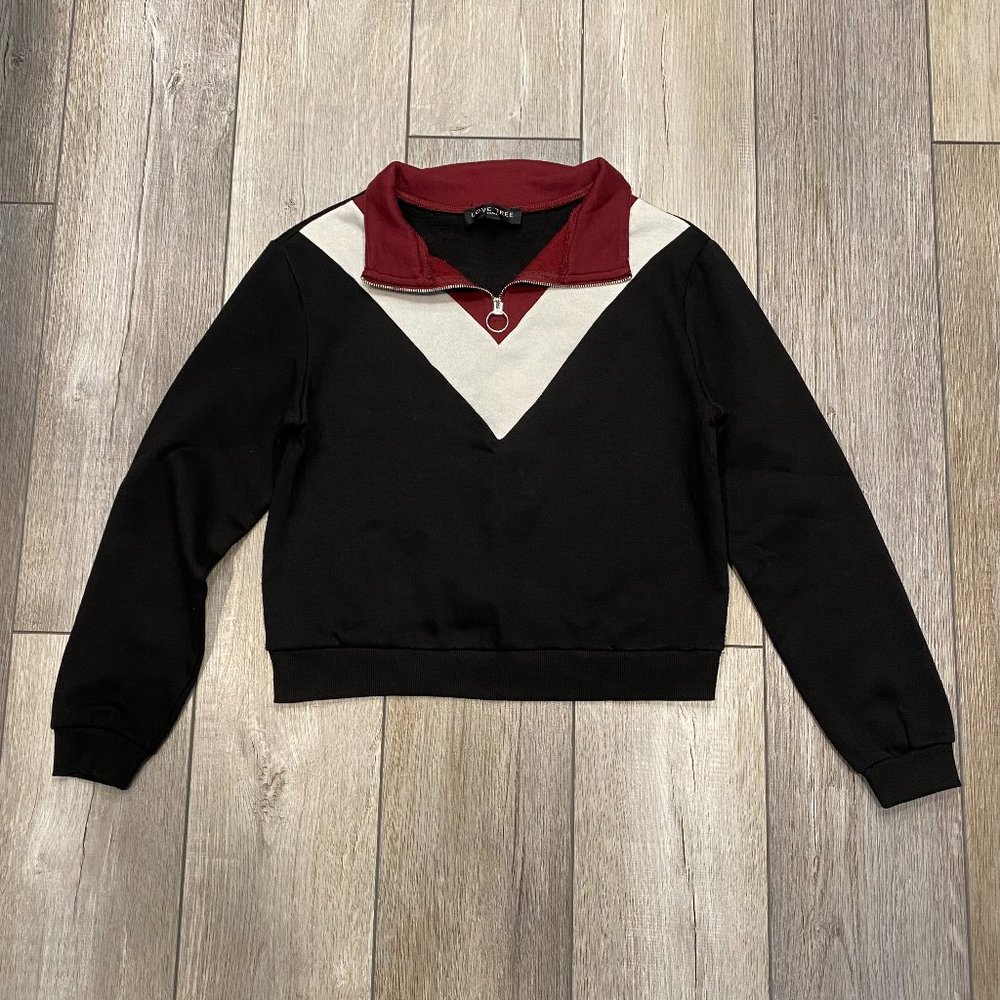 Women's Love Tree vintage sweatshirt size small